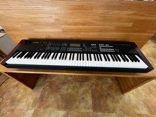 TASTIERA SINTETIZZATORE YAMAHA