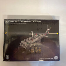 Brickmania Bell UH-1D Huey