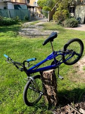 BMX blu usata in ottime