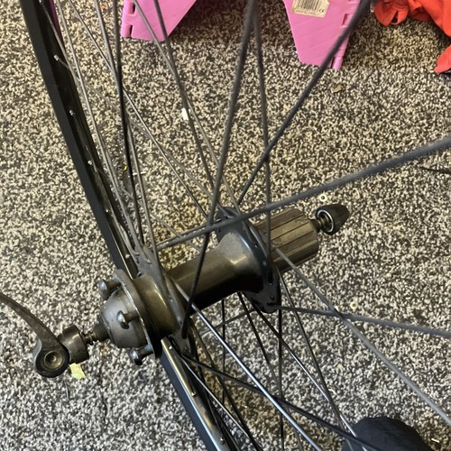 Ruota posteriore bici nera