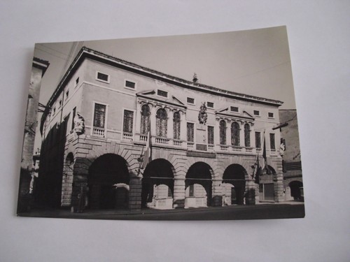 Udine palazzo della cassa di - -,