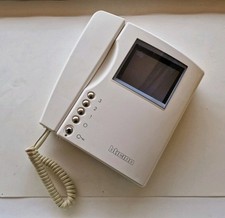 Bticino Terraneo Swing 334804 videocitofono da parete con staffa