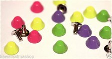 110pz borchie sfuse a cono tronco con rivetto colori fluo A SCELTA!!