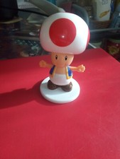 Mc Donald's Super Mario Toad Figure Nintendo (2016)