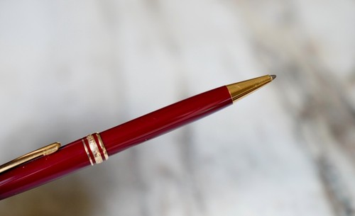 Molto bella penna sfera - a,