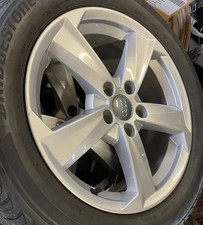4 CERCHI IN LEGA AUDI Q2 ORIGINALI 7 X 17 " SILVER USATI Include Pneumatici