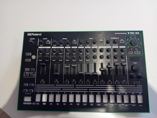 Roland tr8 - roland,