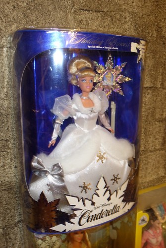 Barbie disney holiday - disney,