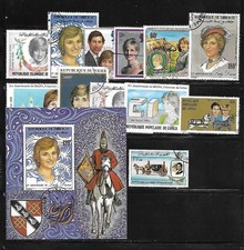 Ensemble de 12 timbres et 1 BF