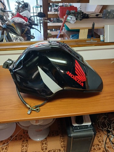 Serbatoio benzina honda cbr