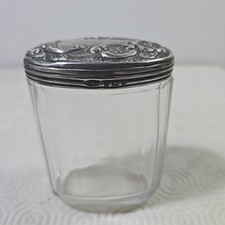 Antico contenitore barattolo