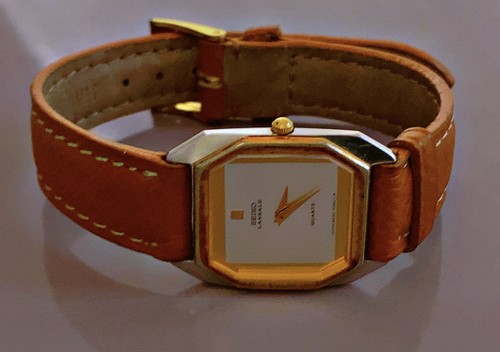 Montre quartz pour femme - montre,