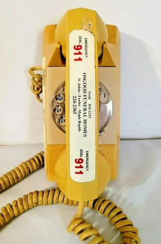 Telefono parete giallo - telefono, da
