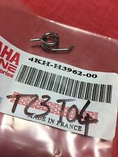 Yamaha 4KH-H3962-00 ressort