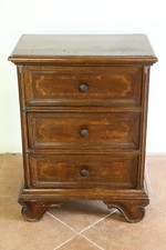 comodino antico XVIII secolo canterano veneto Luigi XIV intarsiato gambe mensola