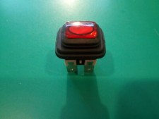 Interruttore rosso per