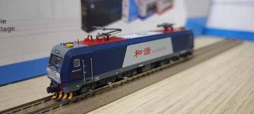 Treno cinese scala - treno, n