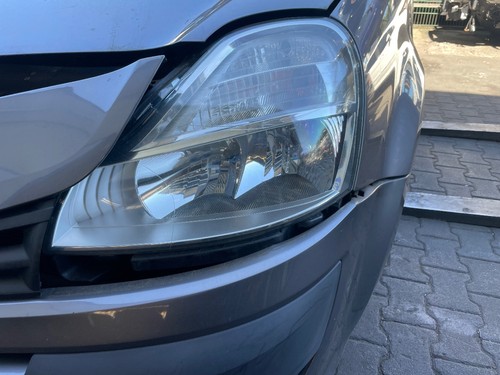 Faro proiettore anteriore
