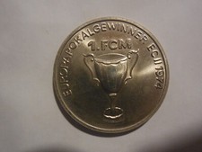 medaglia calcio calcio Germania DDR 1974 FCM Magdeburgo vittoria coppa coppe