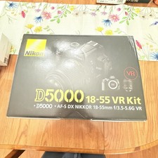 Nikon D5000 DSLR kit