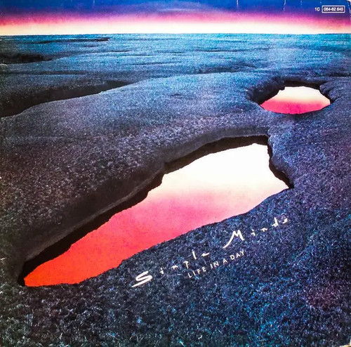 Simple minds life day - minds, a