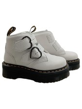 Dr. Martens Devon Heart