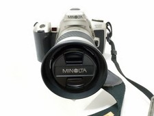 MINOLTA DYNAX 505 SICON 28/100 MM F 3.5/5.6TESTATA CON FILM.