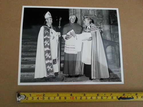 Cardinal basil hume catholic - cardinal,