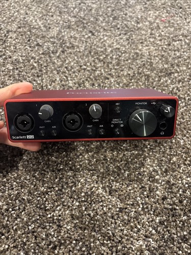 Focusrite scarlett 2i2 - scarlett,