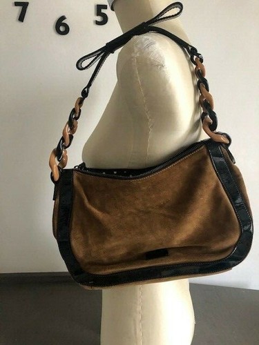 Moschino cheap and chic - and,