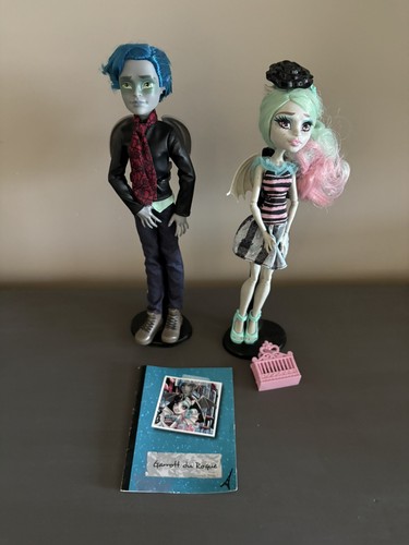 Lot monster high dolls - of,