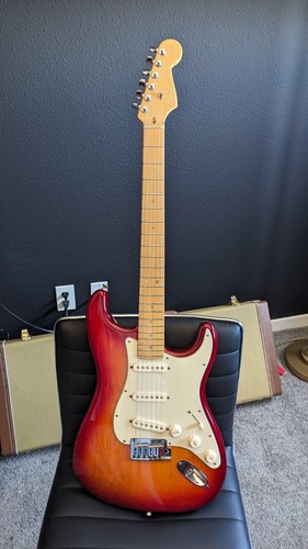 Fender deluxe stratocaster - fender,