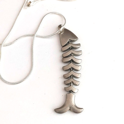Collana con ciondolo pesce - con,