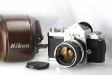 Nikon F Prism + S 35MM F2,8 Silver in Near Mint Condition With Leathers Case
