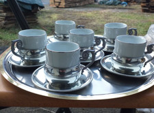 Servizio caffè da 6 con piattini in peltro ceramica più vassoio acciaio vintage 