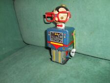 ROBOT VINTAGE MOON DOCTOR
