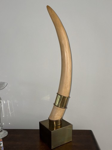 Scultura piedistallo ottone