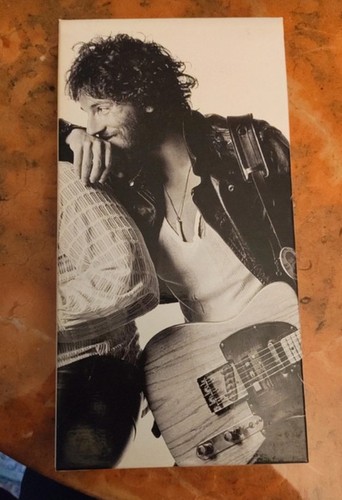 Bruce springsteen born to - bruce,