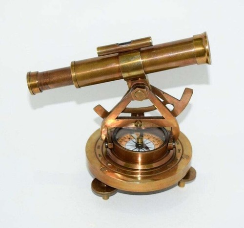 Strumento bussola telescopio