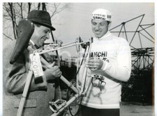 1965 MILANO CICLISMO Squadra BIANCHI Romeo VENTURELLI con telaio di Fausto COPPI