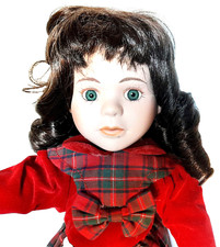 BAMBOLA * CHARLOTTE * PORCELLANA in VELLUTO ROSSO e abito tartan - altezza 41 cm - BUONA