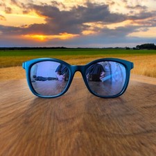 OCCHIALI DA SOLE SPORTIVI