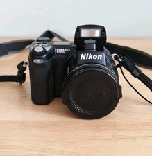 Nikon Coolpix 5700 5MP fotocamera digitale testata funzionante