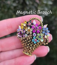Affascinante spilla MAGNETICA