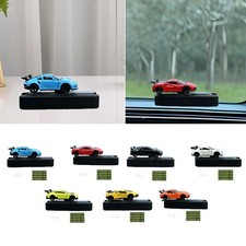 Mini modello di auto in scala