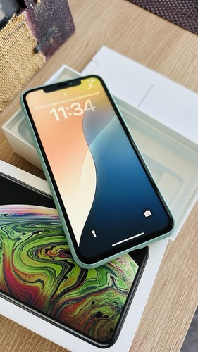 Apple iphone max 64gb - max, space