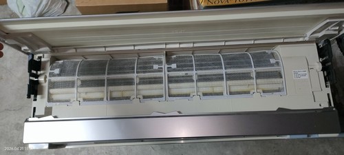 Split daikin stylish 9000 btu - stylish,