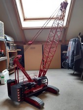 Gru cingolata radiocomandata