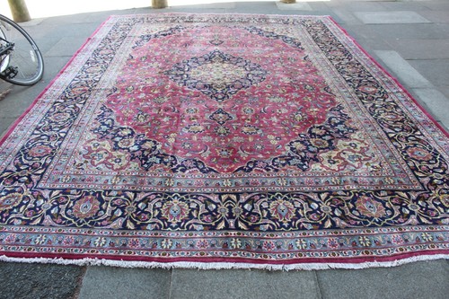 Tappeto grande vintage fatto - , a