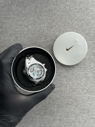 Orologio stile retrò - , nike